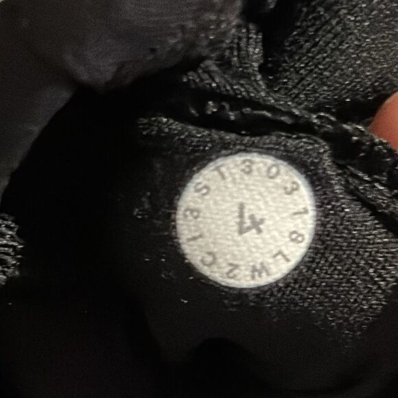 Lululemon Energy Bra (Peek) - Picture 4 of 6